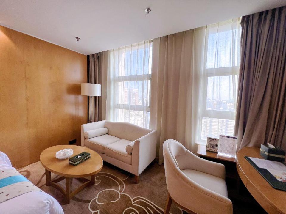 Menshine Gloria Plaza Hotel Shantou Exterior foto